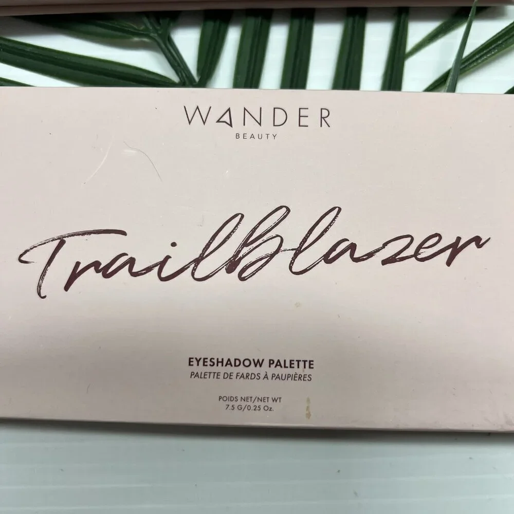Wander Beauty TRAILBLAZER EYESHADOW PALETTE - 10 Shades New -NEW IN BOX